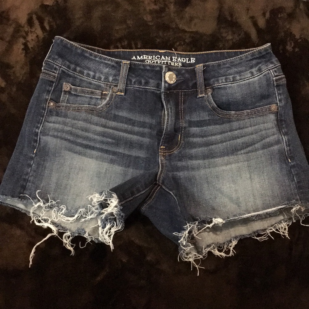 Brand new Size 6 shortie stretch from AEO!